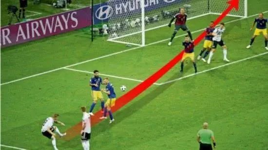  特里皮尔精准任意球绝杀伯恩茅斯  